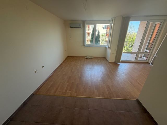 Просторная квартира с одной спальней в зелёном оазисе в Солнечном берегу – идеальна для отдыха и инвестиций