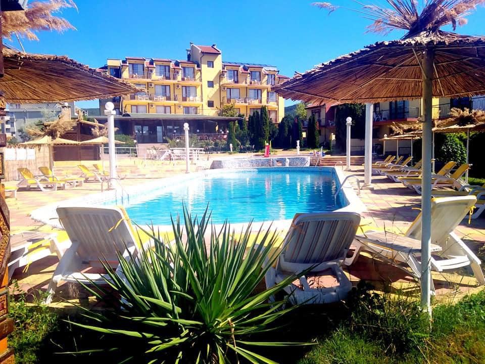 Двухкомнатная квартира в Святом Власе – 300 м от моря, отличная инфраструктура и рассрочка до конца года