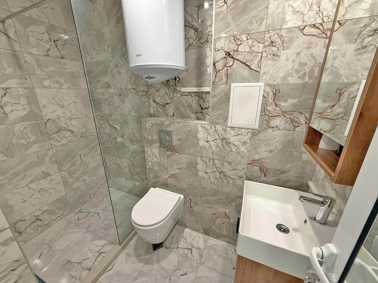 Роскошно меблированная квартира с одной спальней в Солнечном береге – спокойствие, зелень и отличная локация