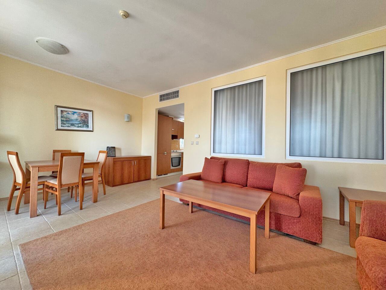 Эксклюзивный апартамент с одной спальней на первой линии в Помории – роскошь, престиж и инвестиция с мгновенной доходностью