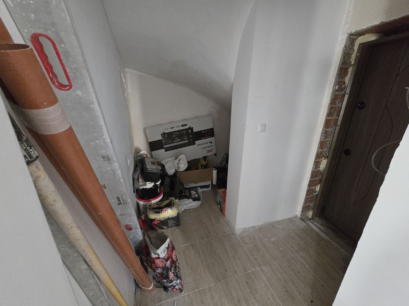 Новая студия с личным двориком – идеальное место для отдыха у моря в квартале Черно Море, Несебр