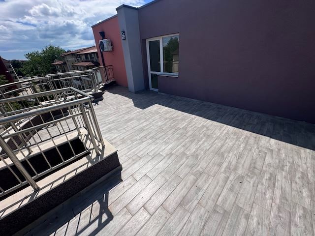 Новое строительство на Солнечном Берегу - большая трехкомнатная квартира без сборов!