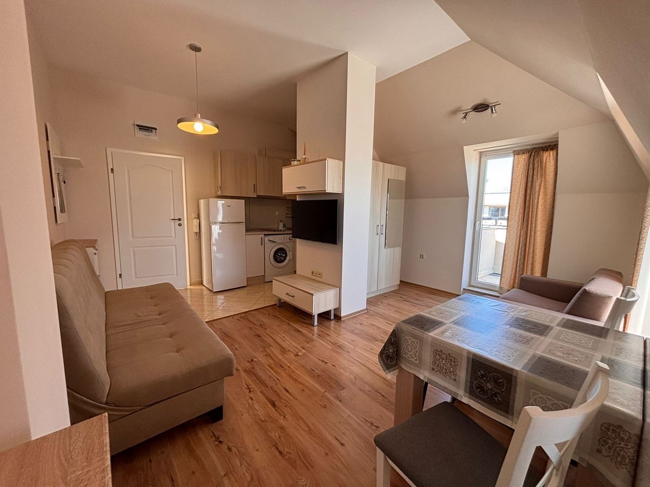 Элегантная студия с панорамной террасой в люксовом комплексе в Солнечном Берегу