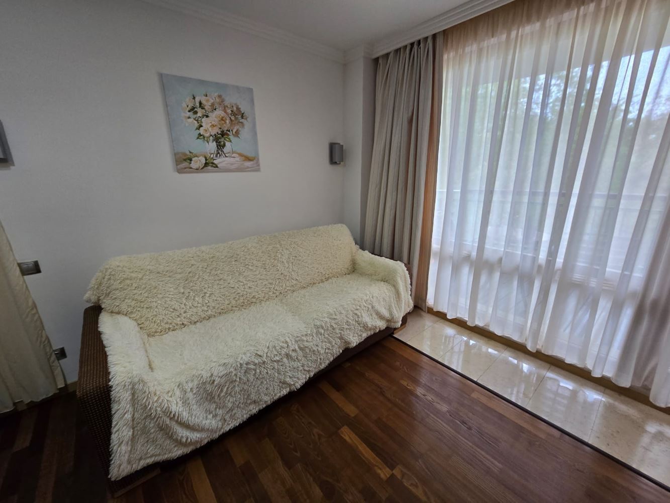 Роскошная студия на первой линии в Равда – стиль, комфорт и прямой доступ к пляжу