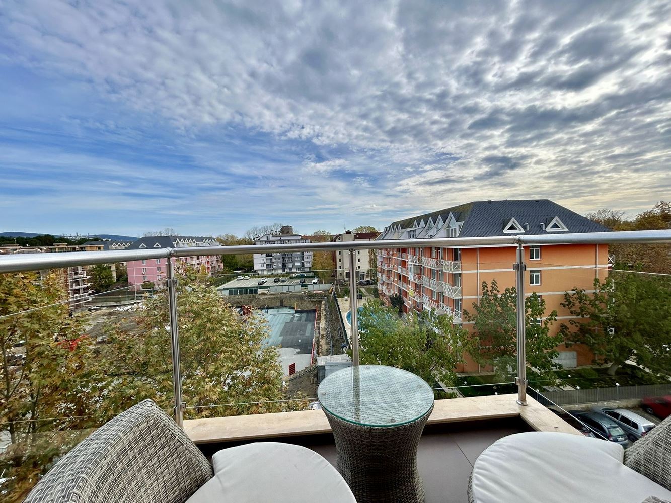 Современная студия в престижном комплексе на Солнечном берегу – идеальна для инвестиций и комфортной жизни