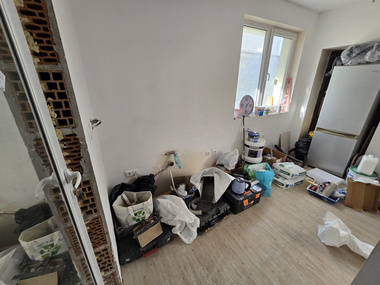 Новая студия с личным двориком – идеальное место для отдыха у моря в квартале Черно Море, Несебр