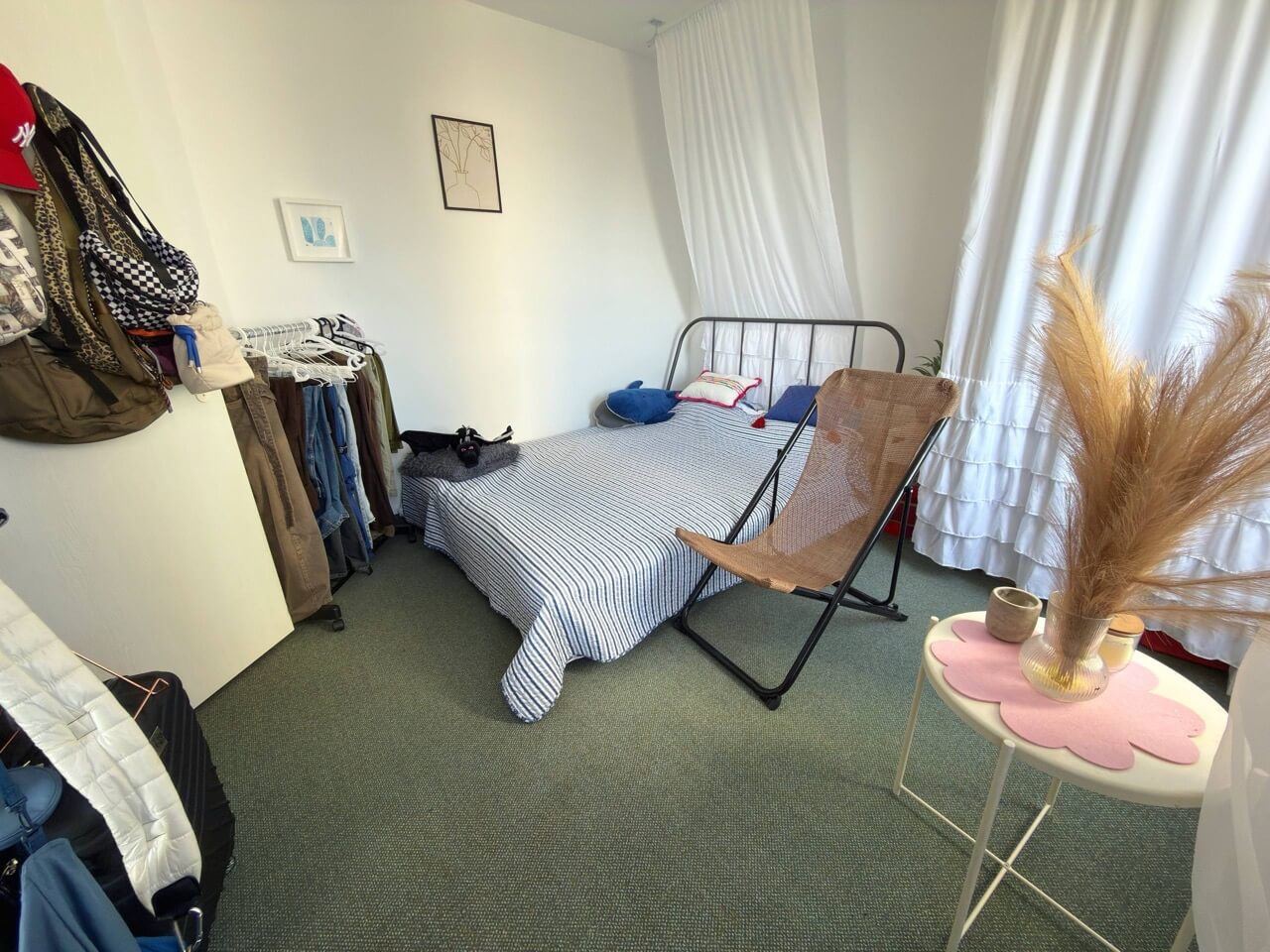 Просторная квартира с двумя спальнями на первой линии моря в Ахелое – комфорт, роскошь и уют для всей семьи