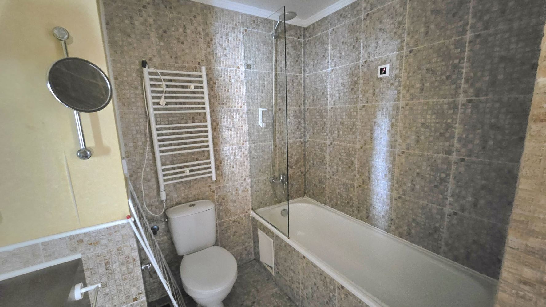 Элегантная квартира с одной спальней в роскошном комплексе с элитными удобствами в Солнечном Береге