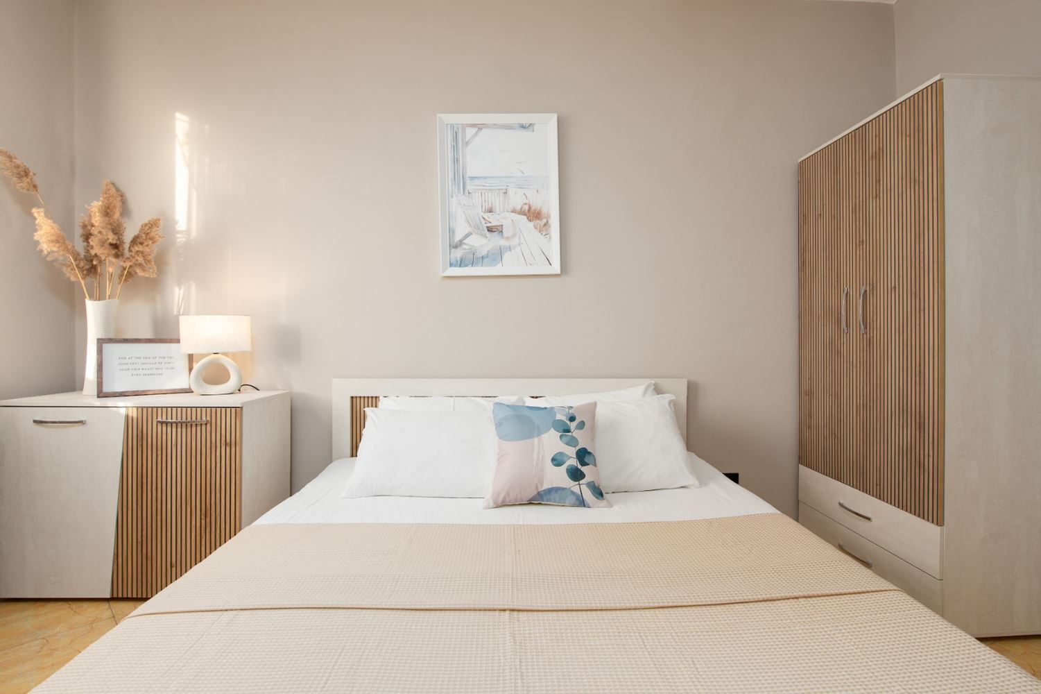 Стильно отремонтированная квартира с двумя спальнями в ухоженном комплексе в Солнечном Береге – комфорт, спокойствие и отличное расположение