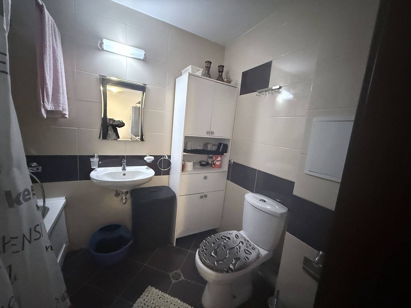 Двухкомнатная квартира в центре Солнечного Берега – меблированная, первый этаж с отличной локацией