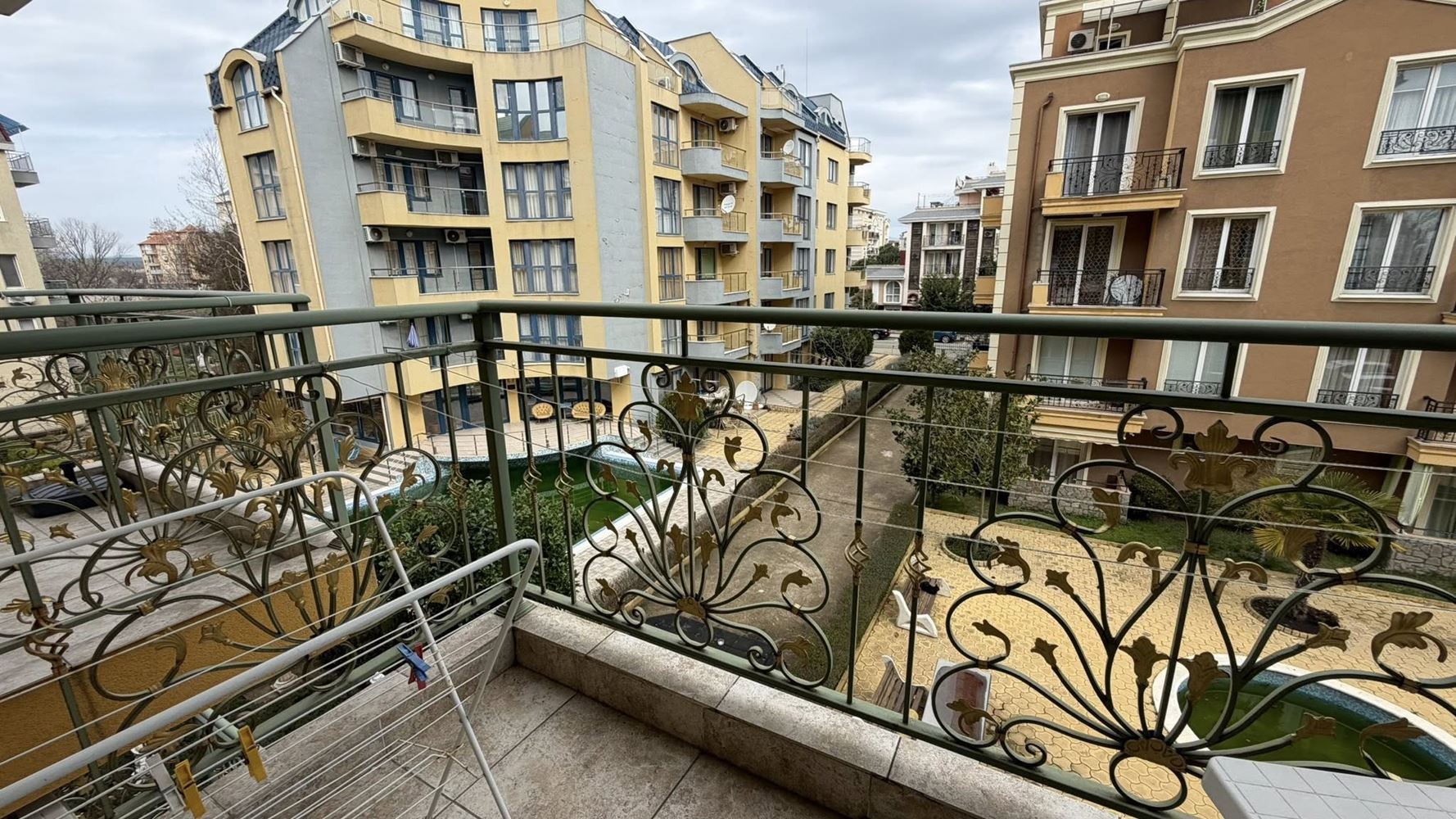 Уютная студия в Солнечном Береге – отличное расположение и готова к заселению