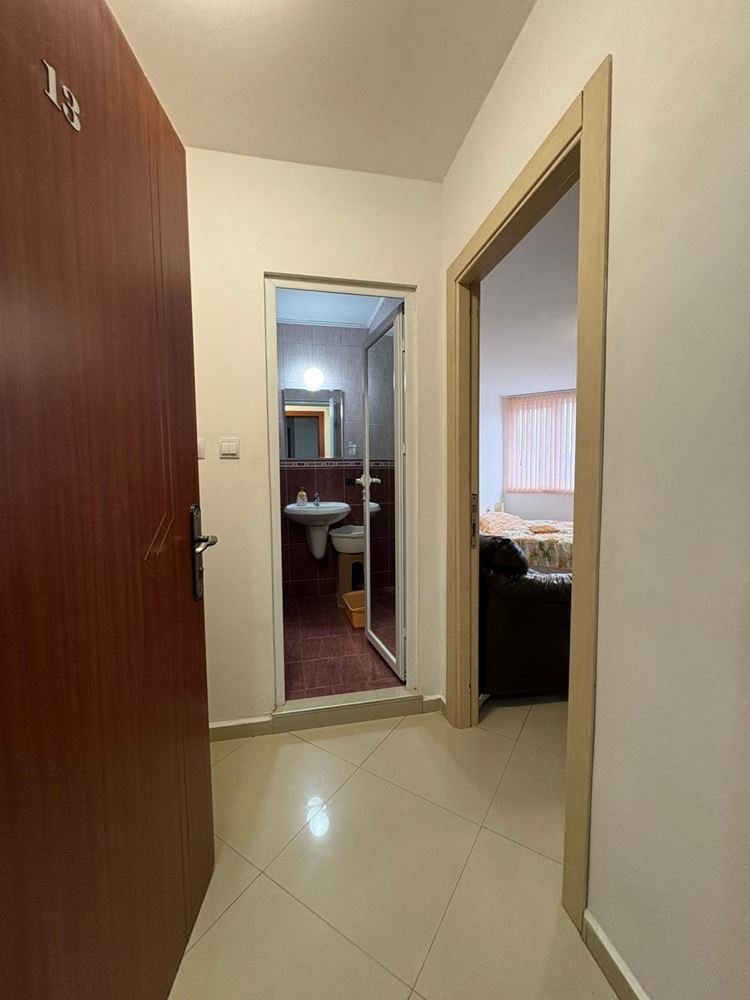 Меблированная студия в Поморие – отличное расположение, 400 м от моря и центра города