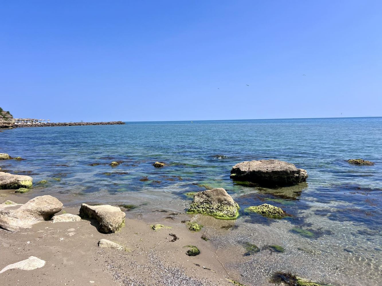Двухкомнатная квартира с прямым видом на море в Святом Власе – комфорт, спокойствие и курортный стиль жизни
