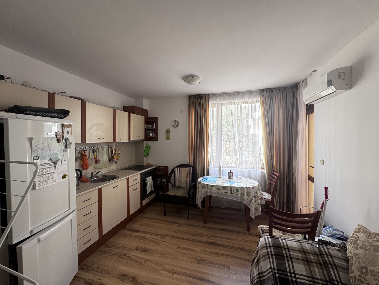 Двухкомнатная квартира (с одной спальней) с прямым выходом к бассейну в комплексе «Викторио», Свети Влас – комфорт и отдых