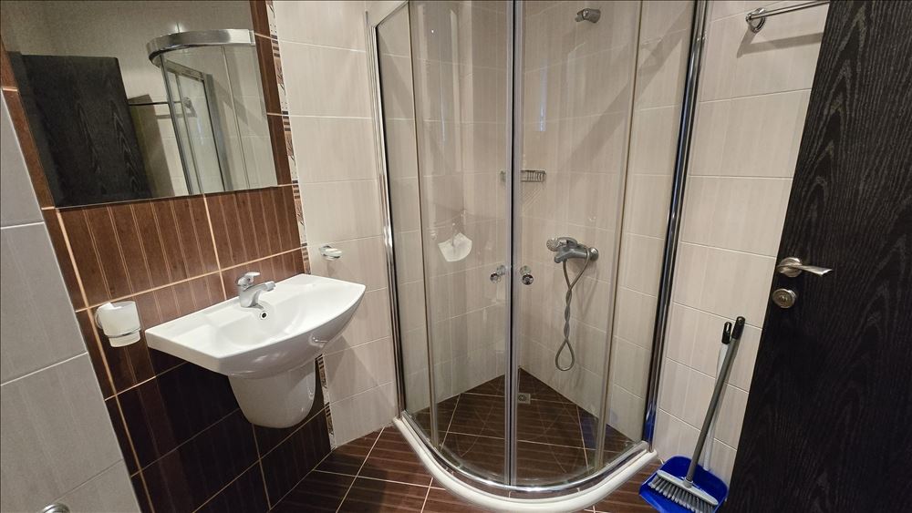 Элегантная студия в элитном комплексе в Сарафово – всего в нескольких шагах от пляжа, роскошь, СПА и бассейн прямо перед вами