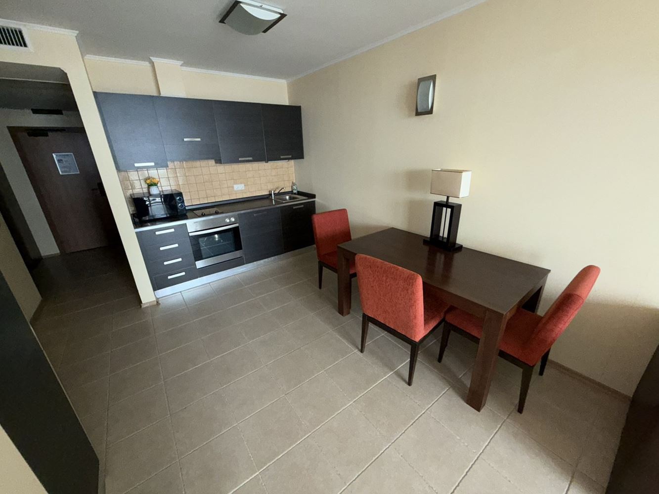 Апартамент с двумя спальнями в Поморие с фронтальным видом на море – роскошная жизнь на первой линии