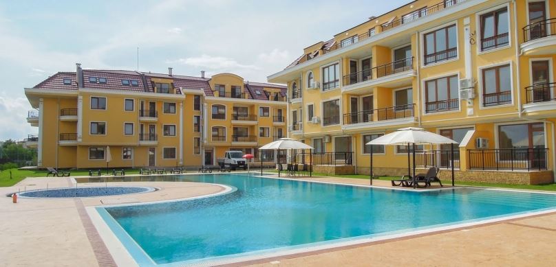 Двухкомнатный апартамент с Актом 16 в Равде, четвертый этаж – современное здание, отличная локация и потенциал доходности