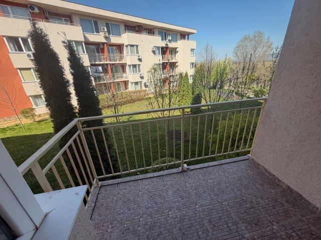 Просторная квартира с одной спальней в зелёном оазисе в Солнечном берегу – идеальна для отдыха и инвестиций