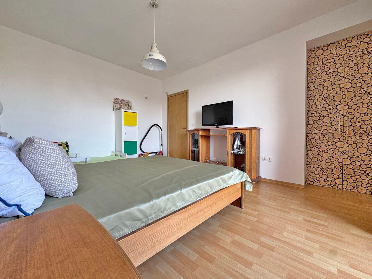 Роскошный пентхаус в Солнечном Берегу с впечатляющей панорамной террасой и отличным расположением