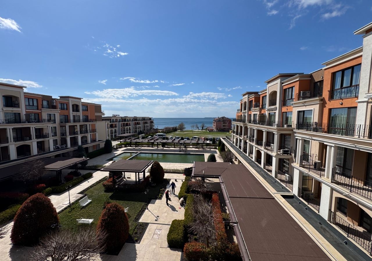 Студия на первой линии с видом на море в роскошном комплексе – полностью меблирована и готова к использованию