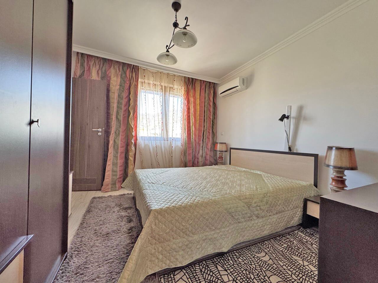 Просторная квартира с 2 спальнями в бутиковом комплексе в нескольких метрах от моря в Святом Власе 