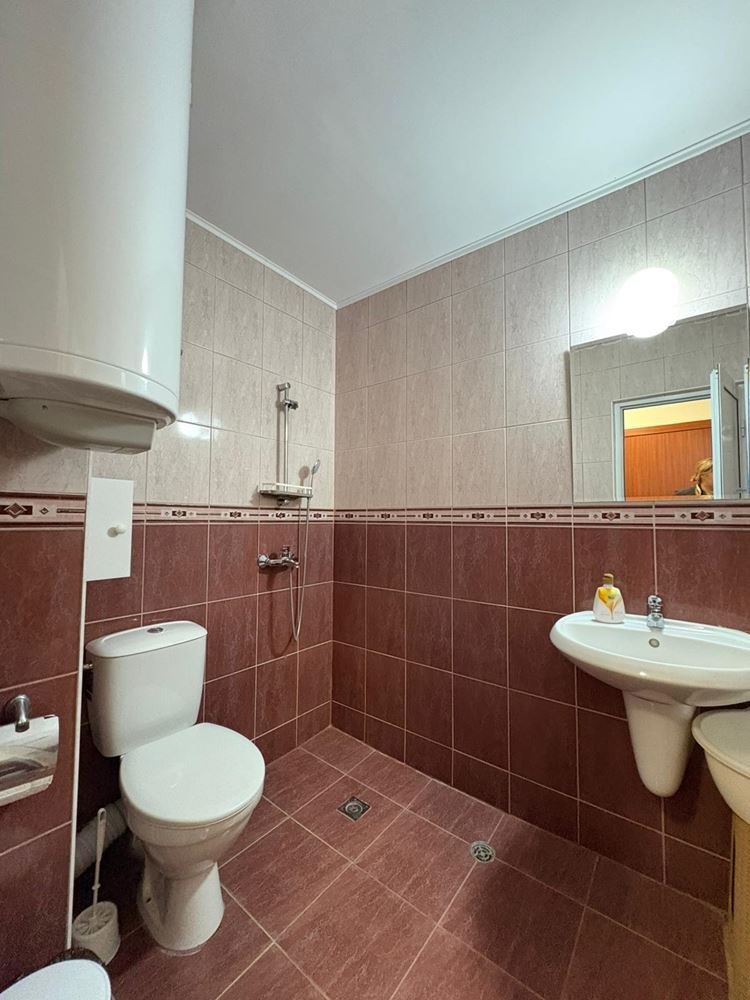 Меблированная студия в Поморие – отличное расположение, 400 м от моря и центра города