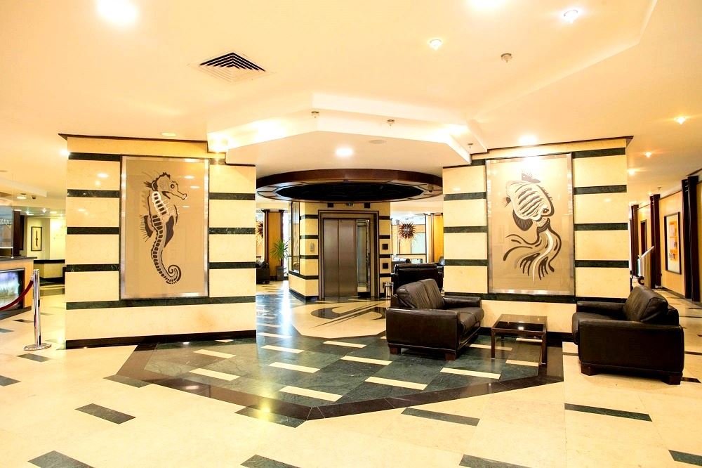 Двухкомнатная квартира  на первой линии моря в Равде – роскошь, природа и впечатляющий вид на бассейн