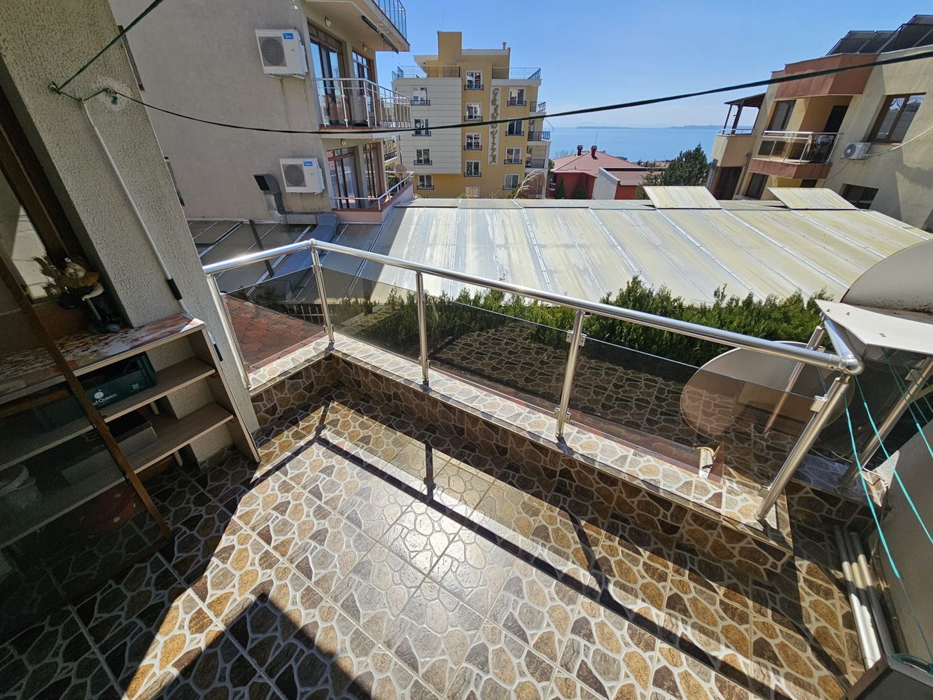 Квартира с одной спальней с видом на море в Святом Власе – престиж, комфорт и локация в 100 м от пляжа. С парковочным местом в комплексе