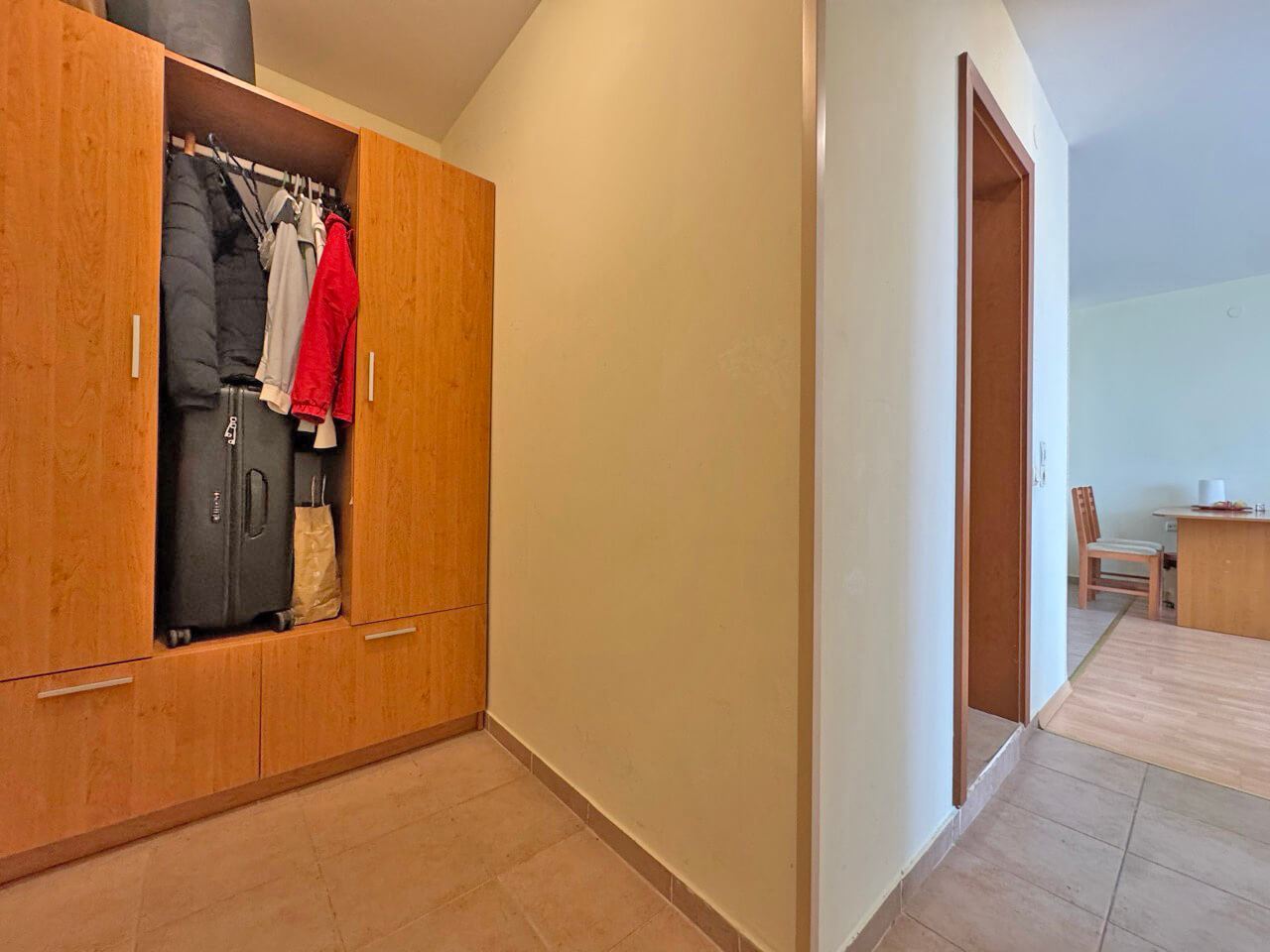  Просторная квартира с одной спальней с видом на бассейн в Солнечном Береге