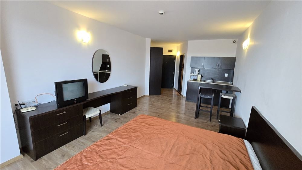 Элегантная студия в элитном комплексе в Сарафово – всего в нескольких шагах от пляжа, роскошь, СПА и бассейн прямо перед вами