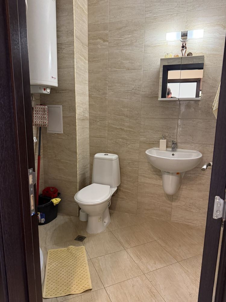 Стильная двухкомнатная квартира в современном комплексе в Равде – отличная инвестиция рядом с морем