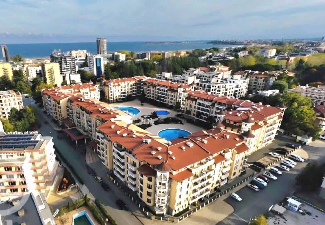 Морской комфорт и курортная атмосфера — студия с отличными удобствами в Солнечном берегу