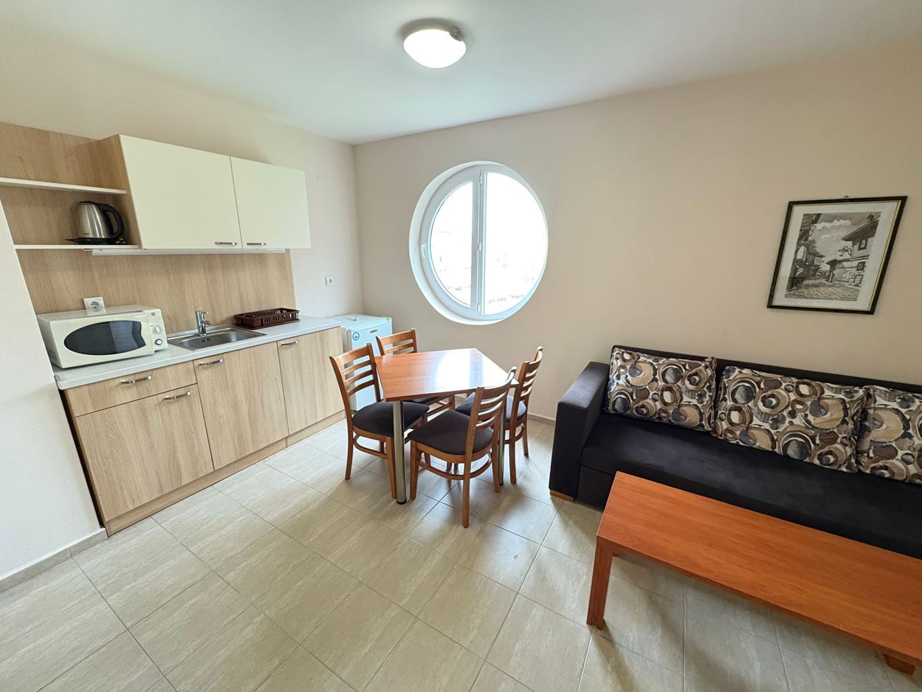 Просторная квартира с двумя спальнями с отличными удобствами и готовая к заселению – идеальная инвестиция и комфортное жильё