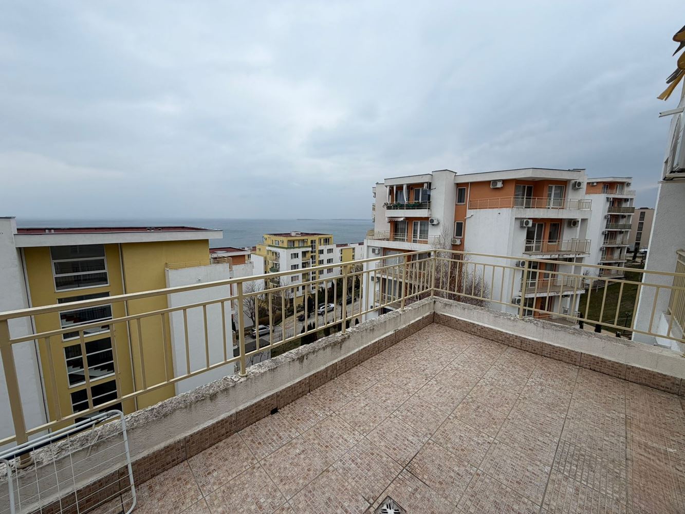 Панорамная студия с видом на море в Святом Власе – впечатляющая локация, масштабный комплекс и инвестиция высокого класса