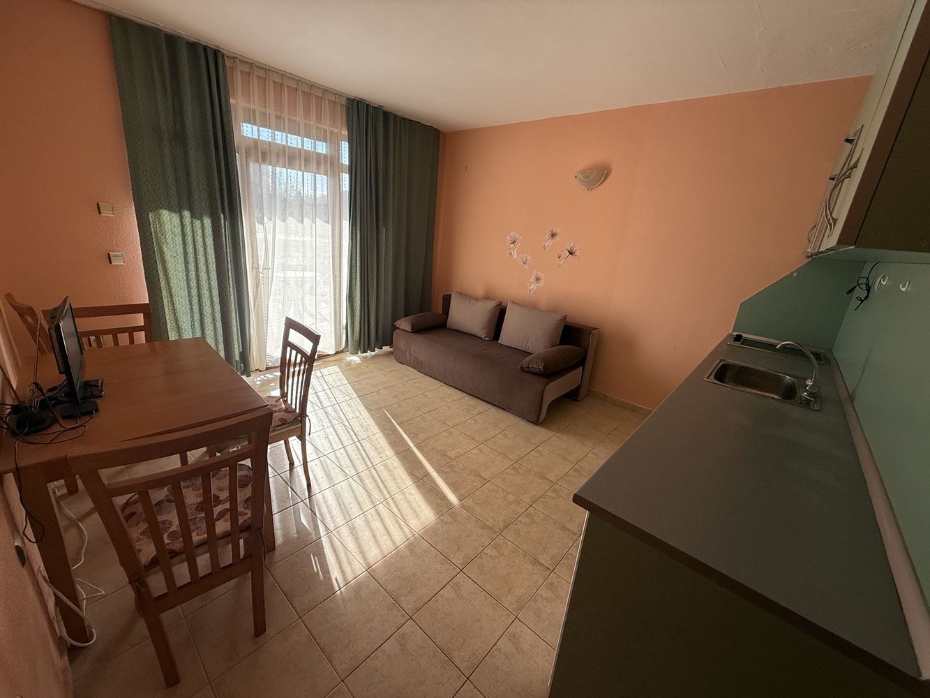 Двухкомнатная квартира в Святом Власе – в шаге от моря с возможностью рассрочки