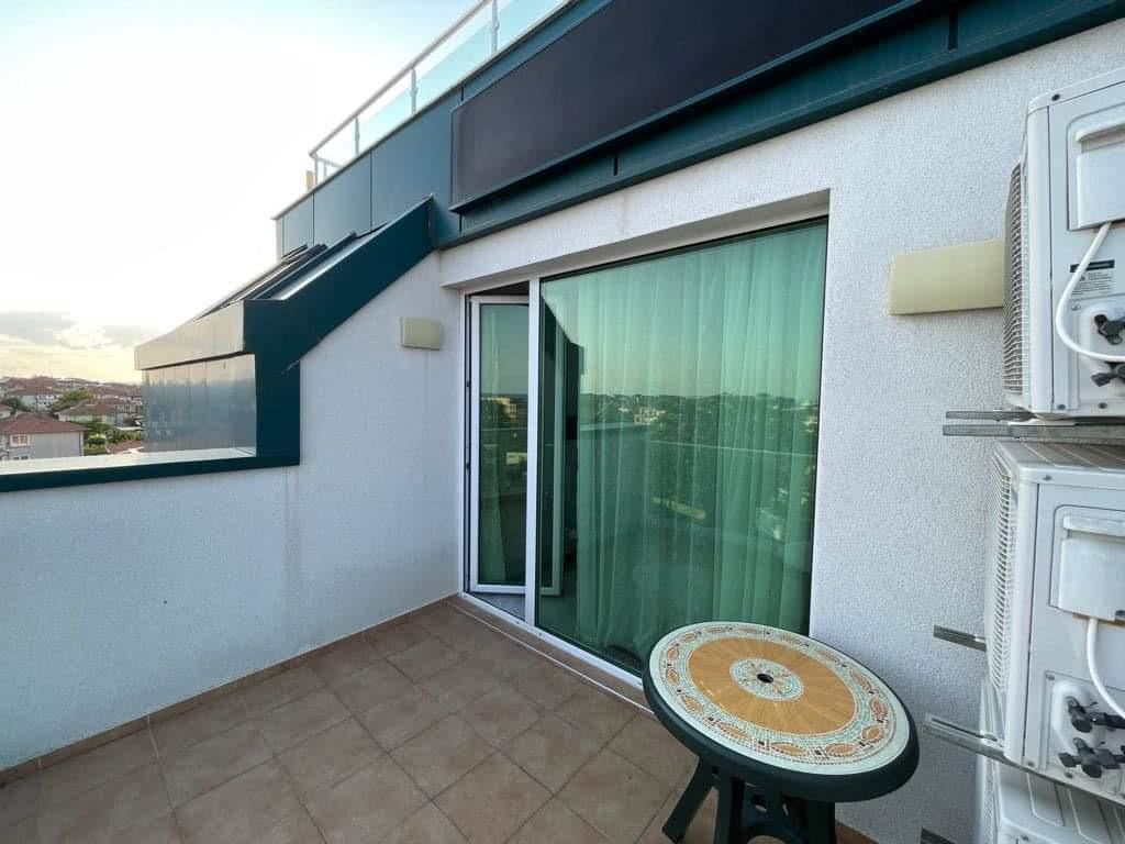  Панорамная квартира с двумя спальнями с видом на море в Равде – свет, простор и низкая плата за обслуживание