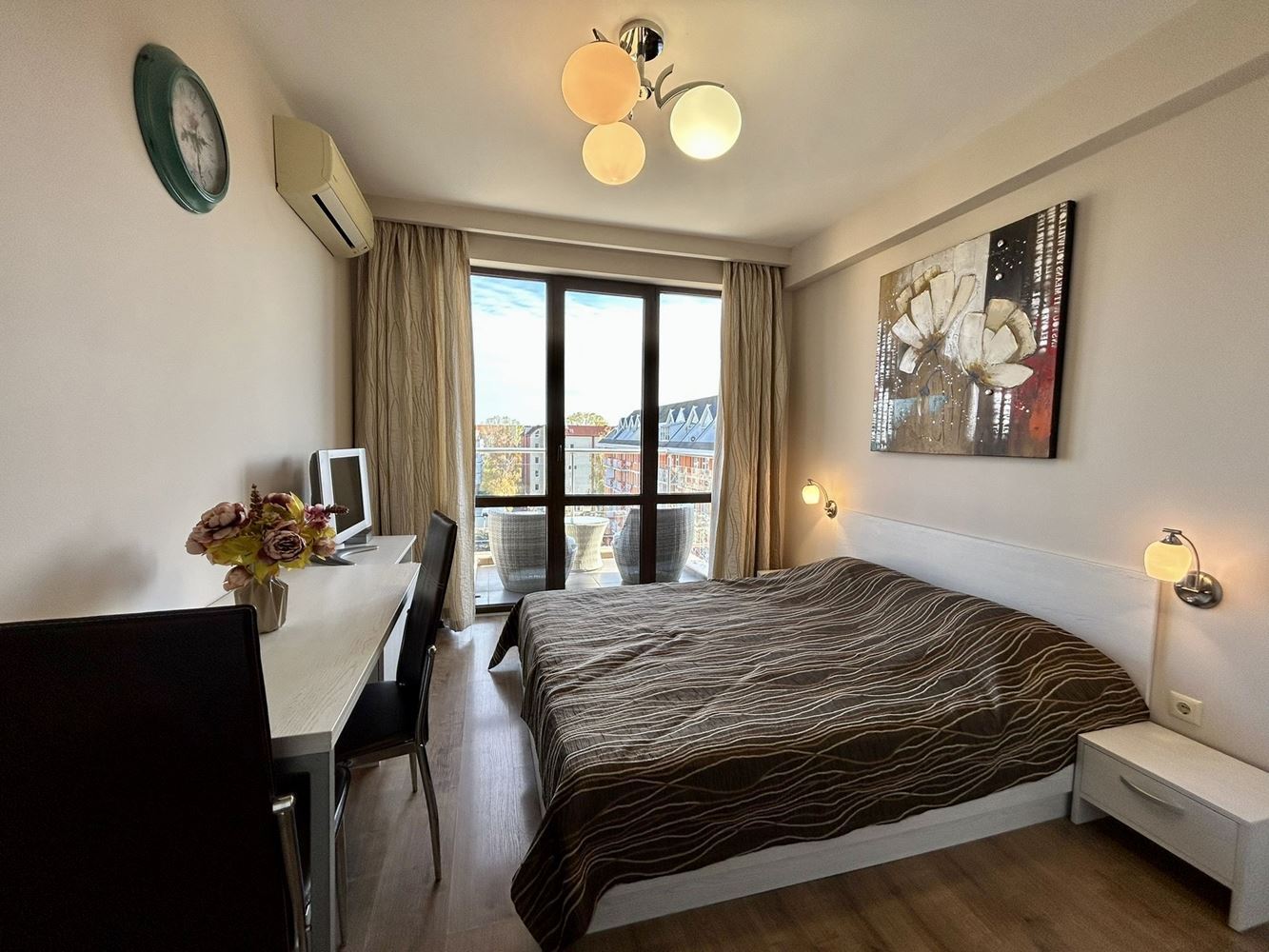 Современная студия в престижном комплексе на Солнечном берегу – идеальна для инвестиций и комфортной жизни