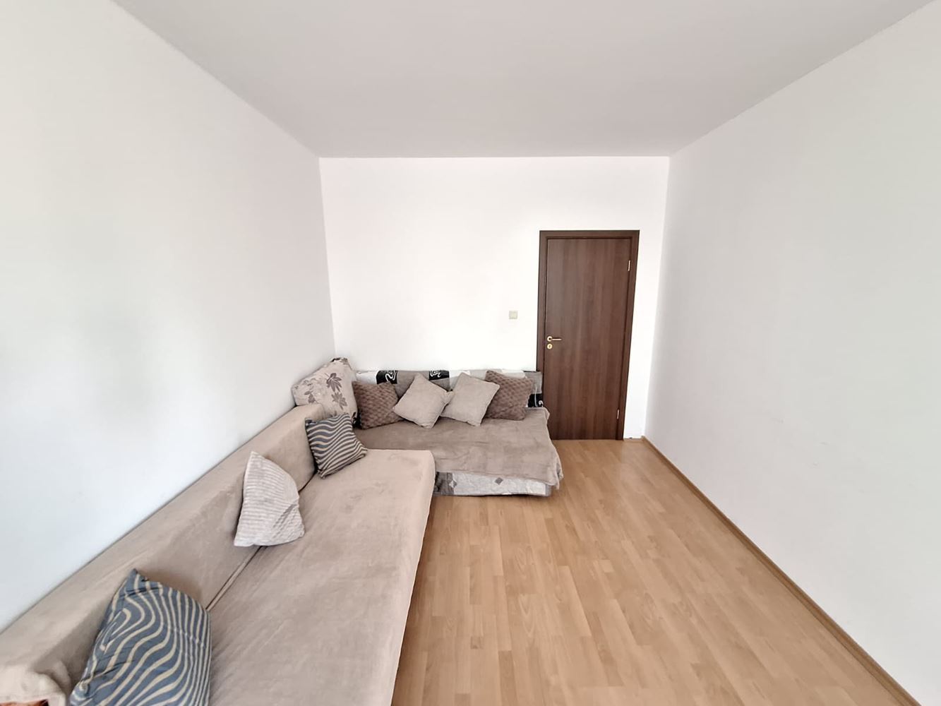 Просторная квартира с одной спальней в люксовом комплексе с бассейнами и спортивными удобствами