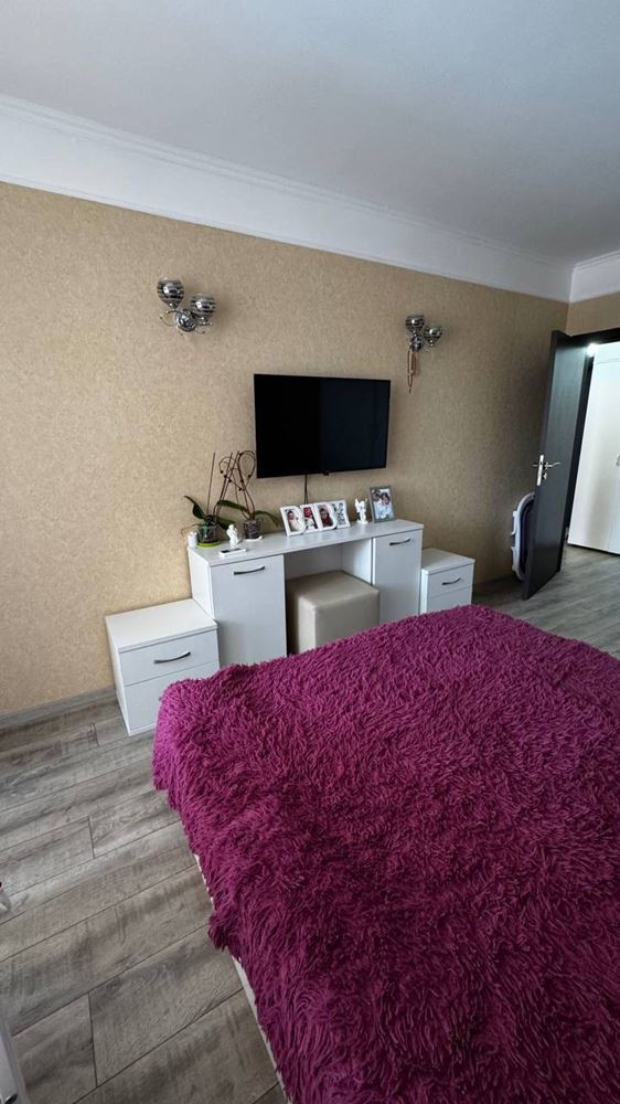 Квартира с одной спальней в престижном комплексе с видом на море и зелень