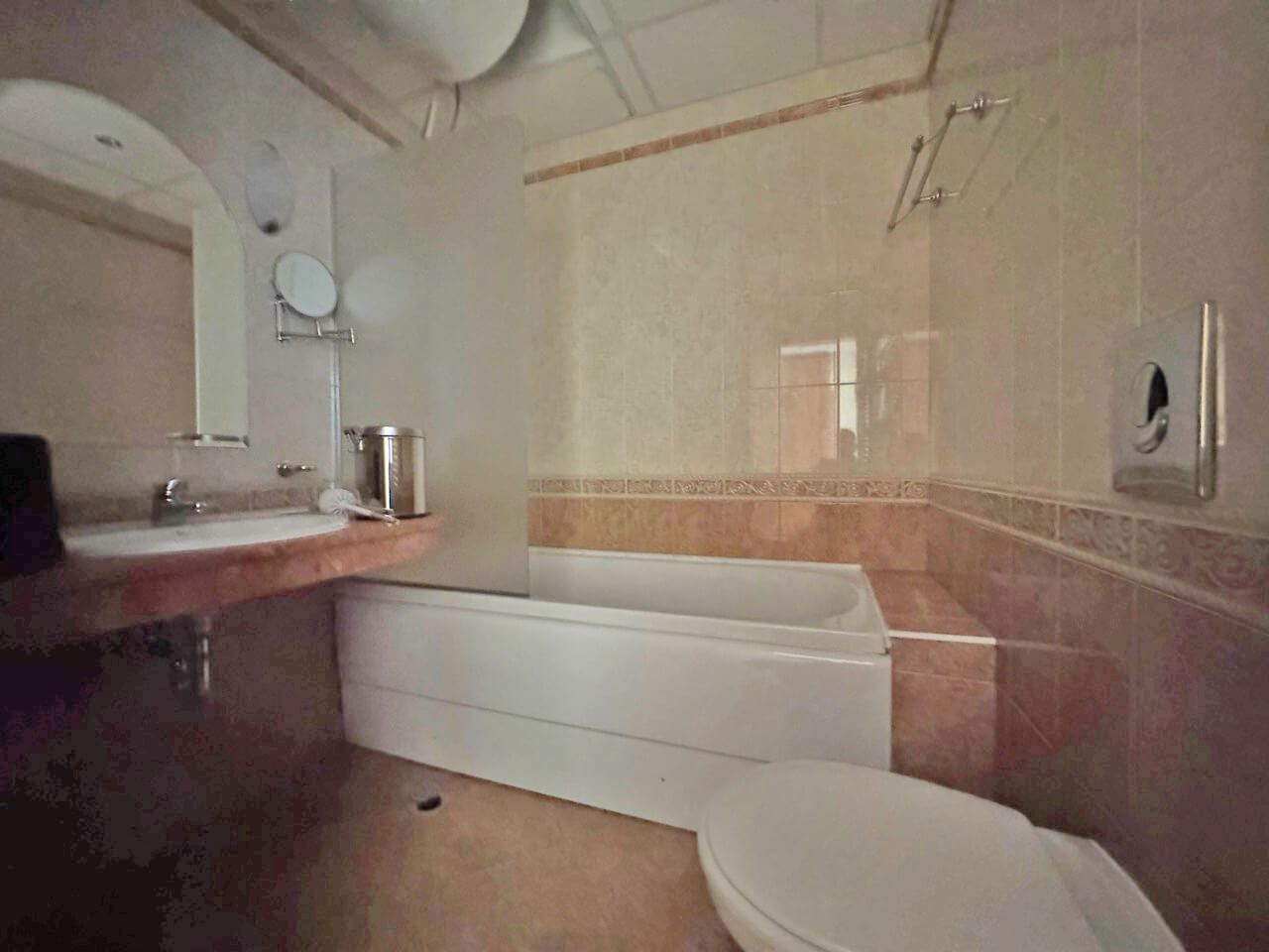 Эксклюзивный апартамент с одной спальней на первой линии в Помории – роскошь, престиж и инвестиция с мгновенной доходностью