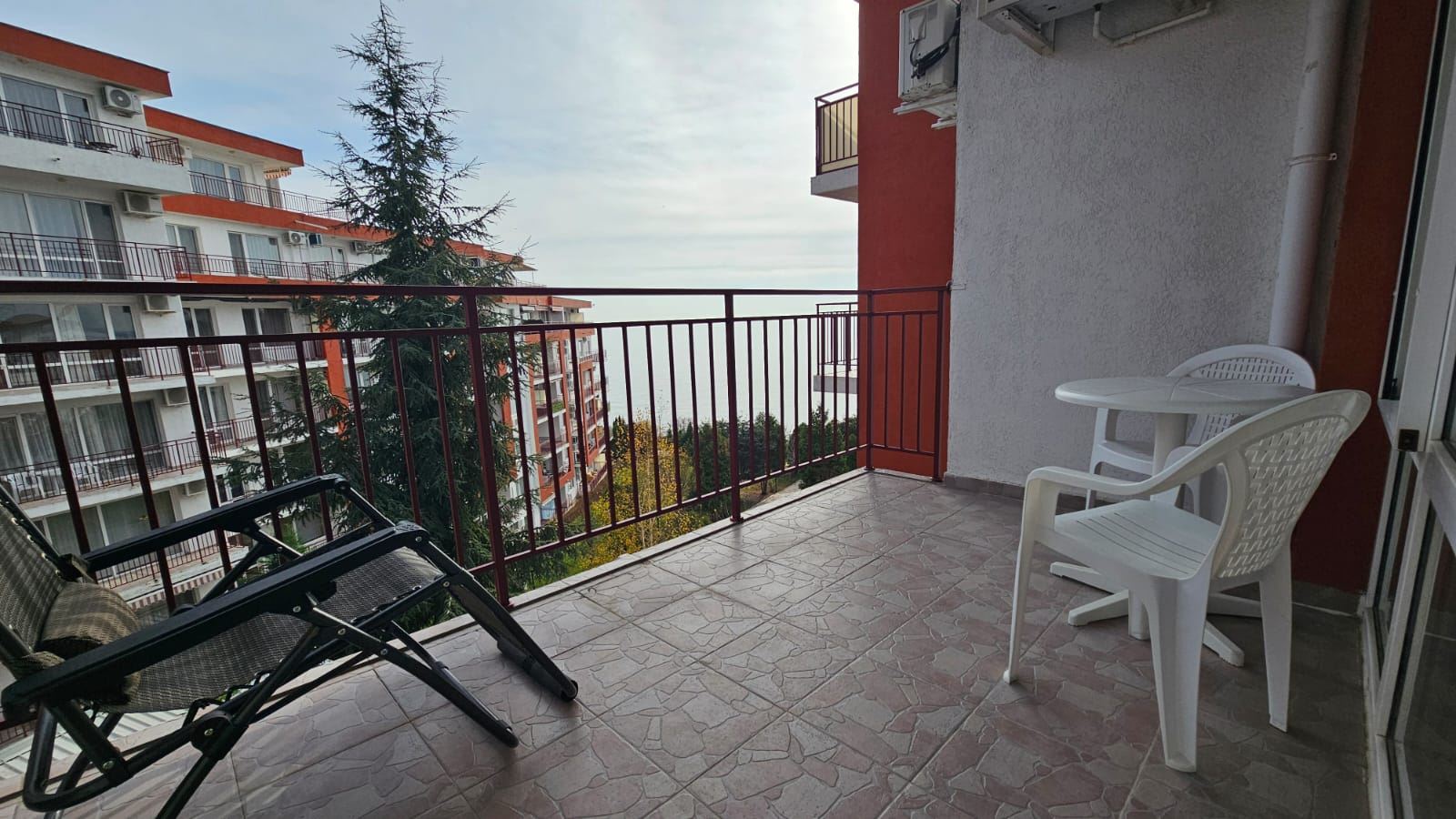  Морская идиллия на первой линии – двухкомнатная квартира (с одной спальней) с видом на море в Святом Власе