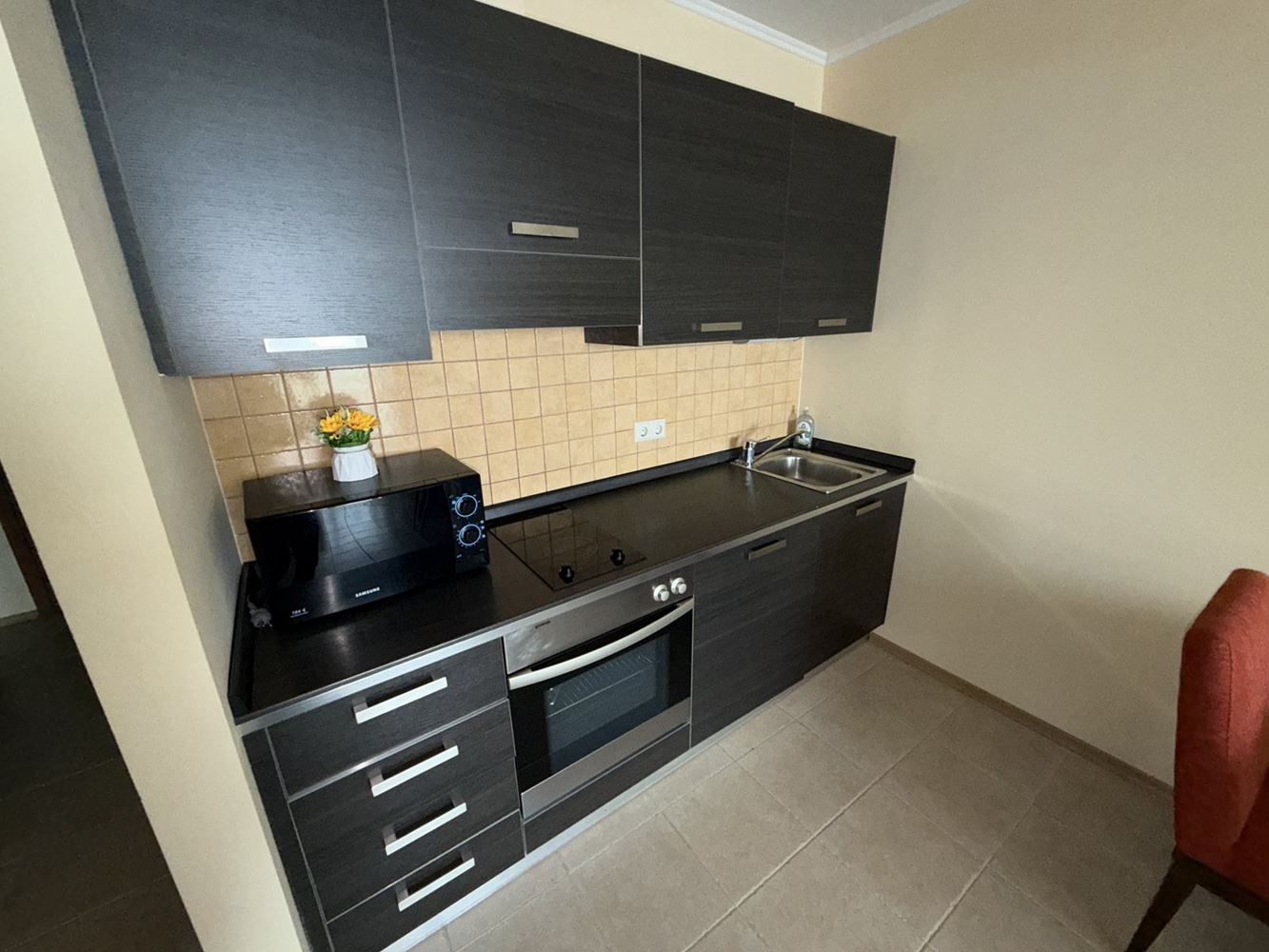 Апартамент с двумя спальнями в Поморие с фронтальным видом на море – роскошная жизнь на первой линии