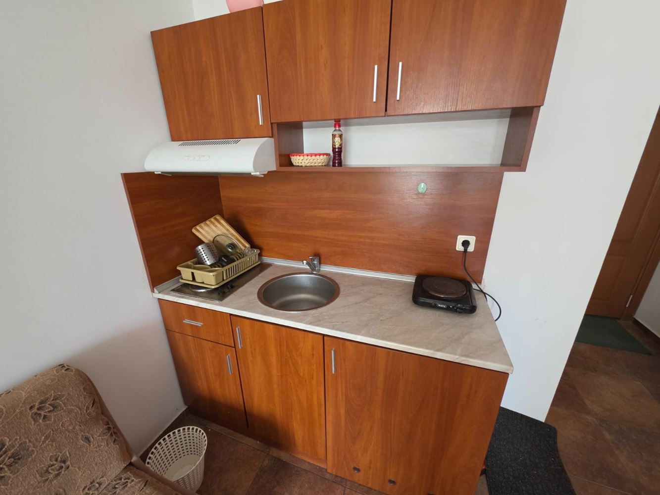 Студия в Солнечном Береге – современное здание, отличное расположение и полный комфорт для отдыха и инвестиций