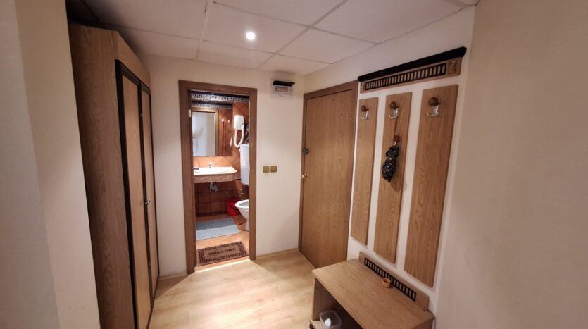 Двухкомнатная квартира на первой линии в Елените с панорамным видом на море и отличным инвестиционным потенциалом