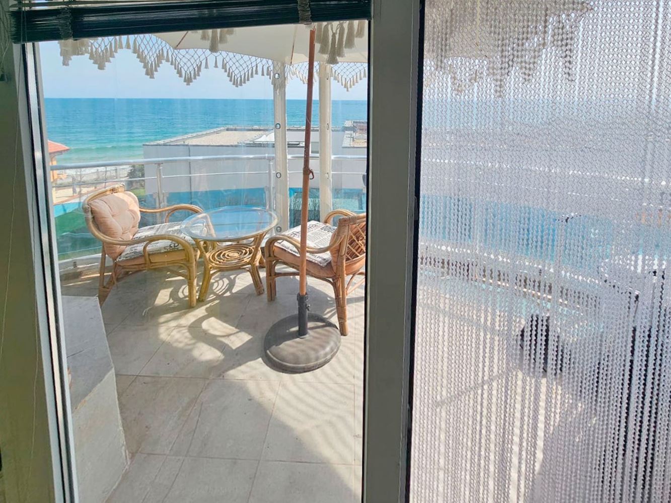 Роскошный апартамент с двумя спальнями с видом на море на первой линии в Равде – 114 м², две террасы и полный комфорт