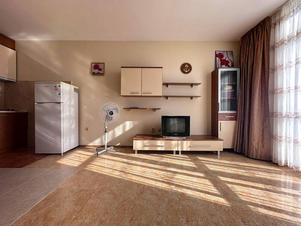 Просторная квартира с одной спальней и Актом 16 в Солнечном Береге – комфорт, стиль и готовность к проживанию