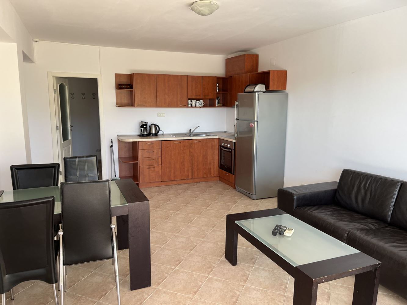 Меблированная квартира с двумя спальнями в комплексе в Равде, готова к заселению