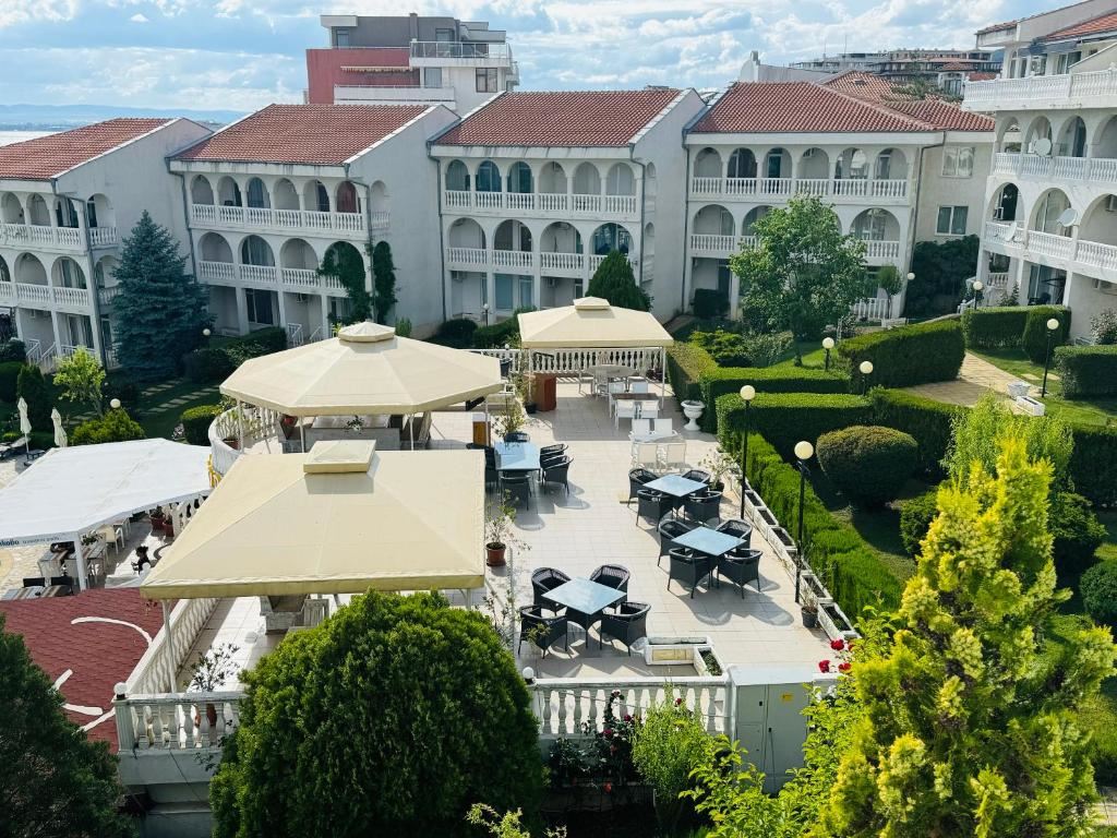 Стильная двухкомнатная квартира в элитном комплексе в самом сердце Святого Власа