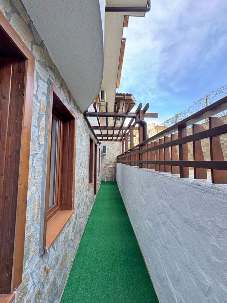 Просторная двухкомнатная квартира в престижном комплексе в Святом Власе – 200 метров от моря