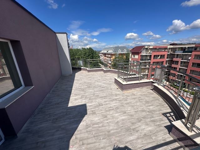 Новое строительство на Солнечном Берегу - большая трехкомнатная квартира без сборов!